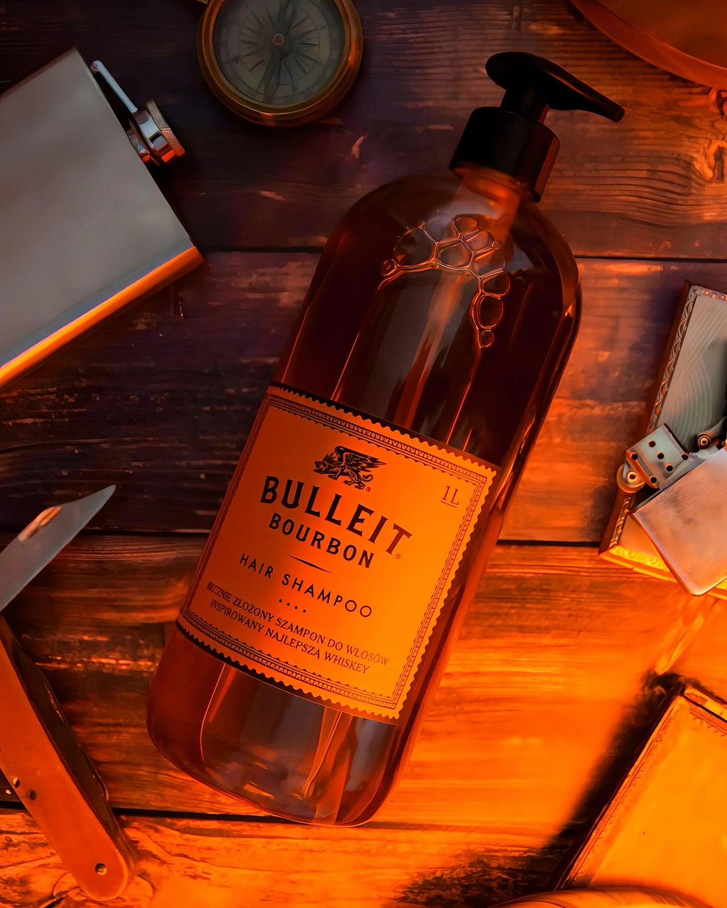 Bulleit Bourbon Hårsjampo (Barbersize) 1L | Sjampo | Bulleit Bourbon | JK SHOP | JK Barber og herre frisør | Lavepriser | Best